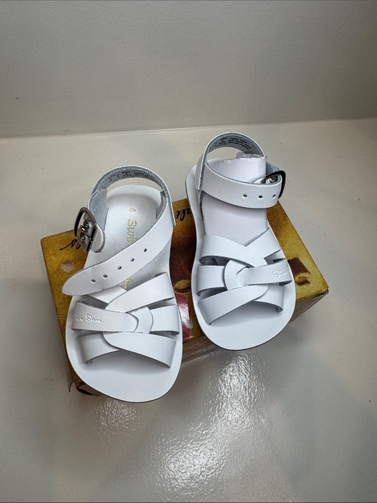 Sun San Other - NIB Sun San Salt Water Leather Sandals, White baby toddler size 6, Swimmer #8003